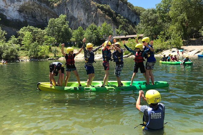 Family canoe trip under the pont d'arc from 3 years old highlights