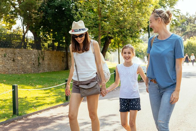 Family friendly lisbon private city tour what makes this tour stand out?