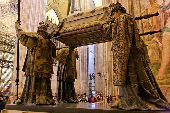 3-hour Seville Cathedral and Alcazar Skip-the-Line Combo Tour - Guide style, group size, and audio: what can make or break the day