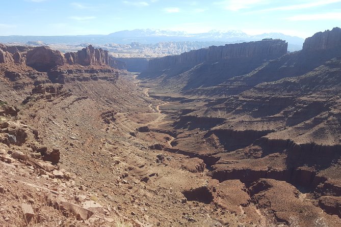 Do it like a local! Drive a canyon in the comfort of your personal SUV! - The Value of a Private Trip