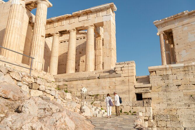 Acropolis & Plaka Neighbourhood Private Tour with Licensed Expert - Plaka with mezethes: what the lunch option actually is