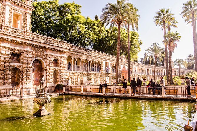 Alcazar Seville Tickets I Tour I Official Guide I Skip the Line - Guides like Santiago: what you should look for in the experience