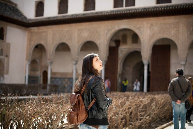 Alhambra Tour and Nazaries Palaces with Hammam Massage Experience - Generalife gardens: the calm break you’ll feel