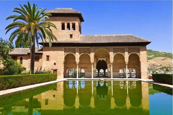 Alhambra: tour with Generalife and Alcazaba. Admission not included - Stop 3: Calle Real and Christian-era changes—covered, walkable, and story-packed