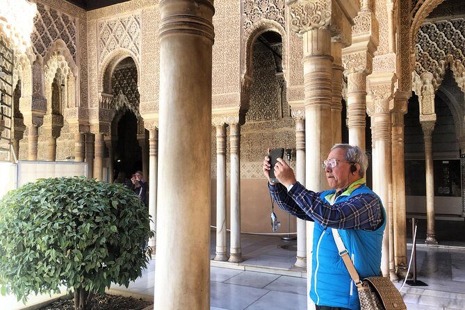 Alhambra with Nazaries Palaces Private Tour from Seville - Price and value: is $572.47 per person smart?