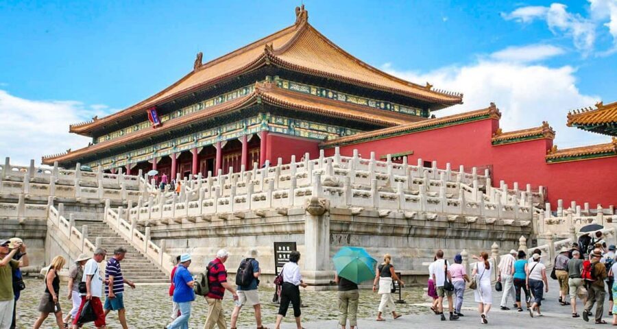 All-Inclusive Tour: Tiananmen Sq, Forbidden City, Great Wall - Private vs Mini-Group: When Smaller Feels Better