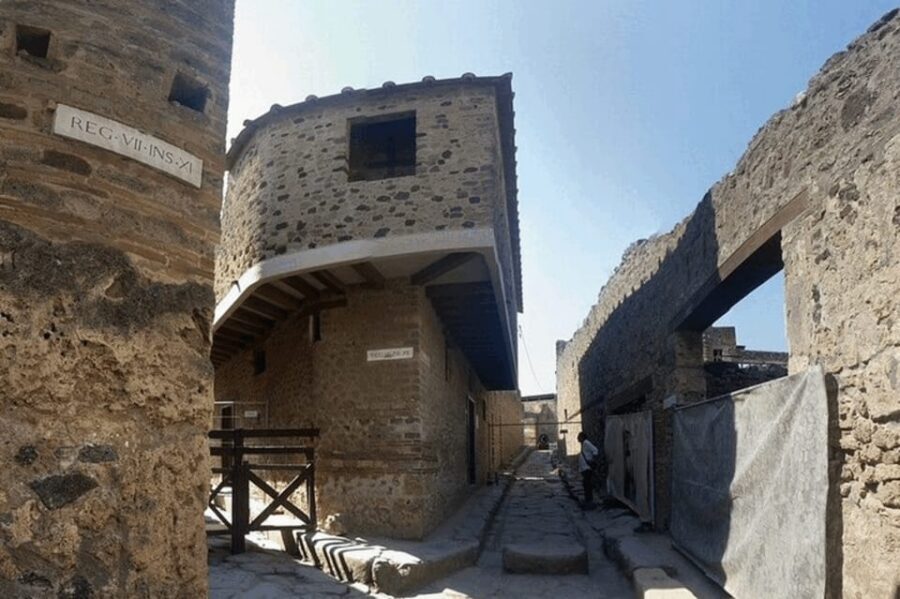 Amalfi Coast: Pompeii Guided Tour with Skip-the-Line Entry - Price and value at $130.28 per person