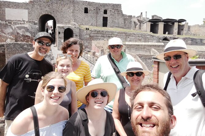 Amazing Pompeii Tour - Mosaics and Frescoes: Art That Explains the People