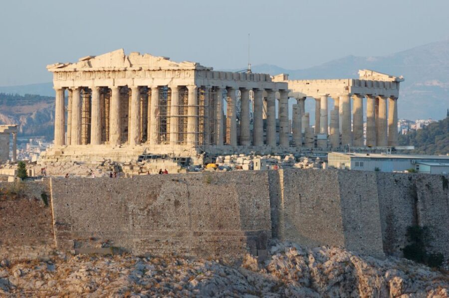 Athens: City & Acropolis Walking Tour without Entry Tickets - Where the Tour Starts: Syntagma Square and the Guards