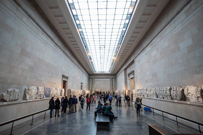 Athens: Panoramic Tour with Guided Acropolis & Museum Visit - Classic Athens landmarks: Zeus, arches, and constitution squares