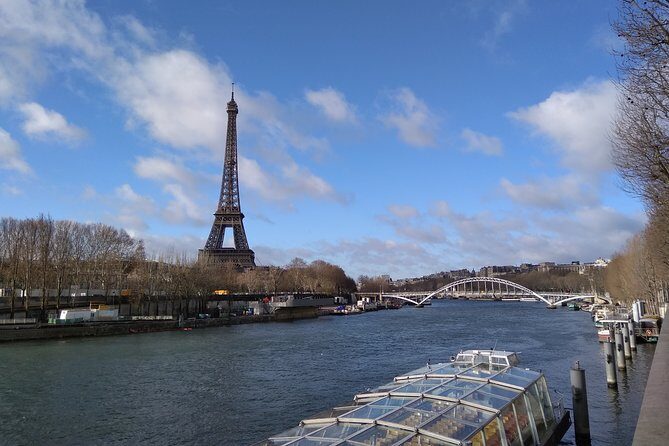 Audioguide - The Eiffel Tower and its secrets - Floor-by-Floor Tracks: Customizing Your Visit Without Getting Towed Along