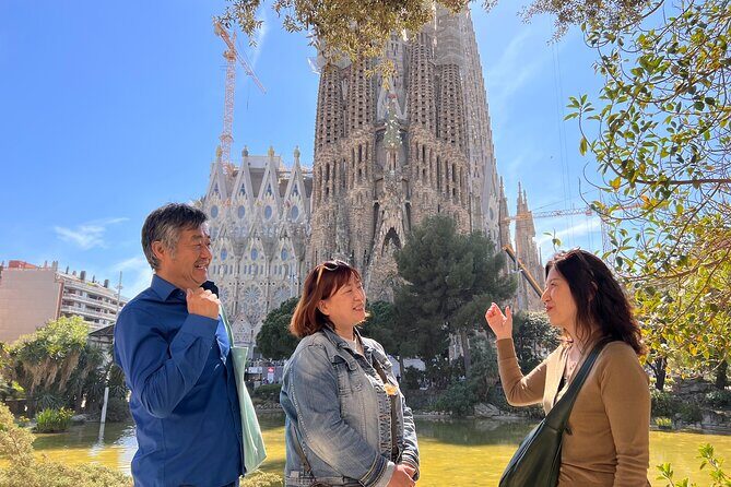 Barcelona Full Day: Sagrada Familia and the 3 Gaudí Houses - Inside Sagrada Família: fast-track entry and the light show