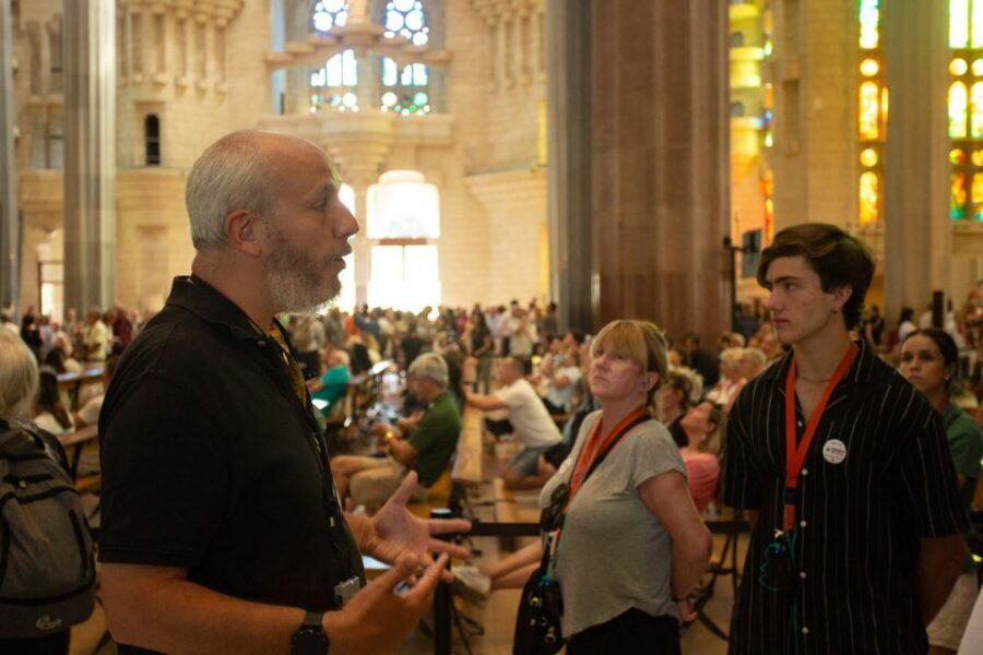 Barcelona: Sagrada Familia Fast-Track Guided Tour - Guided Time Inside Sagrada Familia: Columns, Light, and Meaning