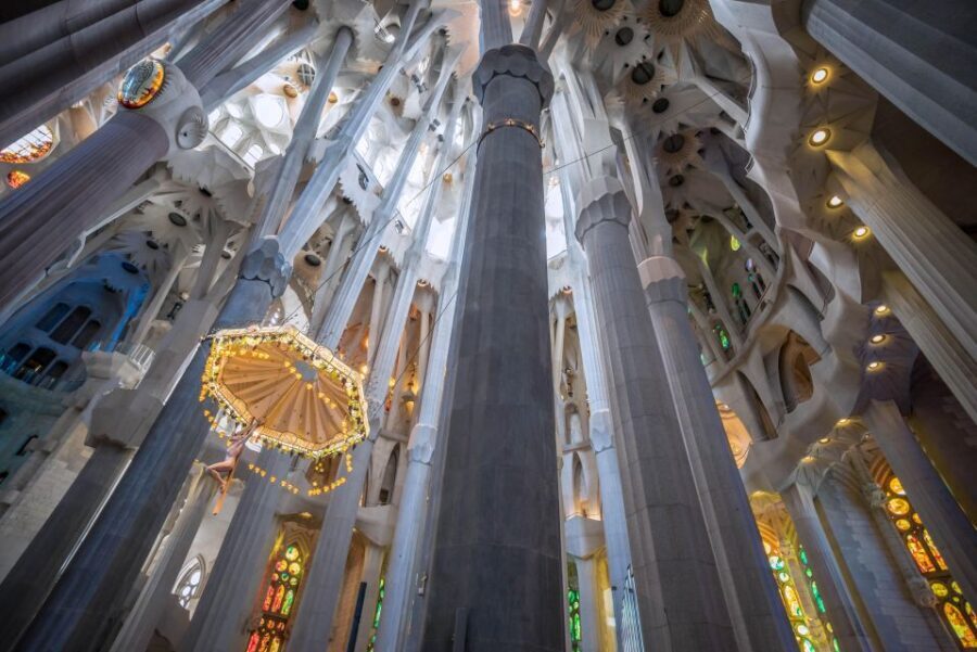 Barcelona: Sagrada Familia Fast-Track Guided Tour - Nativity vs Passion Façades: The Stone Stories You’ll Recognize