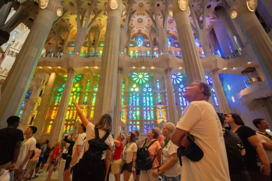 Barcelona: Sagrada Familia Fast-Track Guided Tour - Museum Gaudí, Crypt, and the Buried-Architect Detail