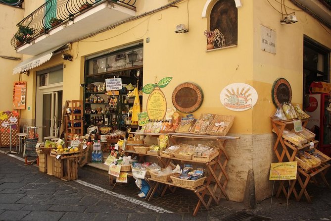 Beauty and History Tour: Positano, Sorrento, Pompeii (FullDay 8h) - Sorrento and the Craft Stops: Ceramics, Marquetry, and Coral