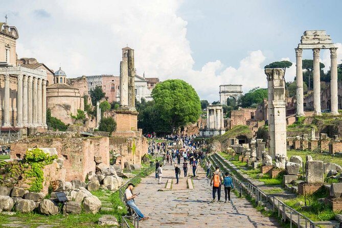 Best Colosseum, Palatine Hill and Roman Forum Guided Tour - Pace, Crowds, and the Small-Group Advantage