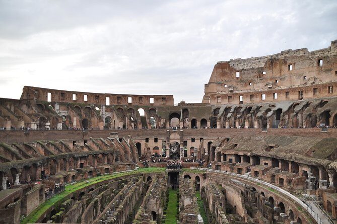 Best Private 4-Hour City Tour of Colosseum and Rome Highlights - Trevi Fountain in 15 minutes: short stop, big payoff