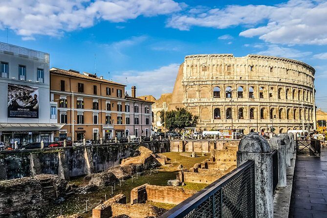 Best Private 4-Hour City Tour of Colosseum and Rome Highlights - Entering the Colosseum with tickets handled (and name rules respected)