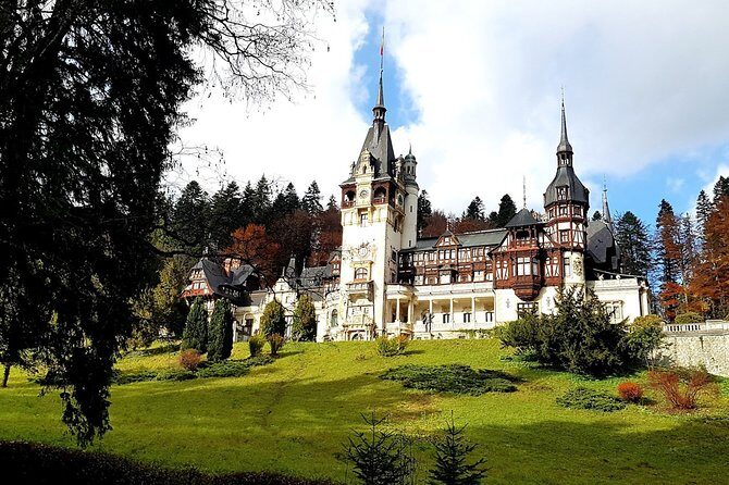 Bran Castle & Peles Castle - Premium Private Tour - Price and logistics: what you’re actually paying for