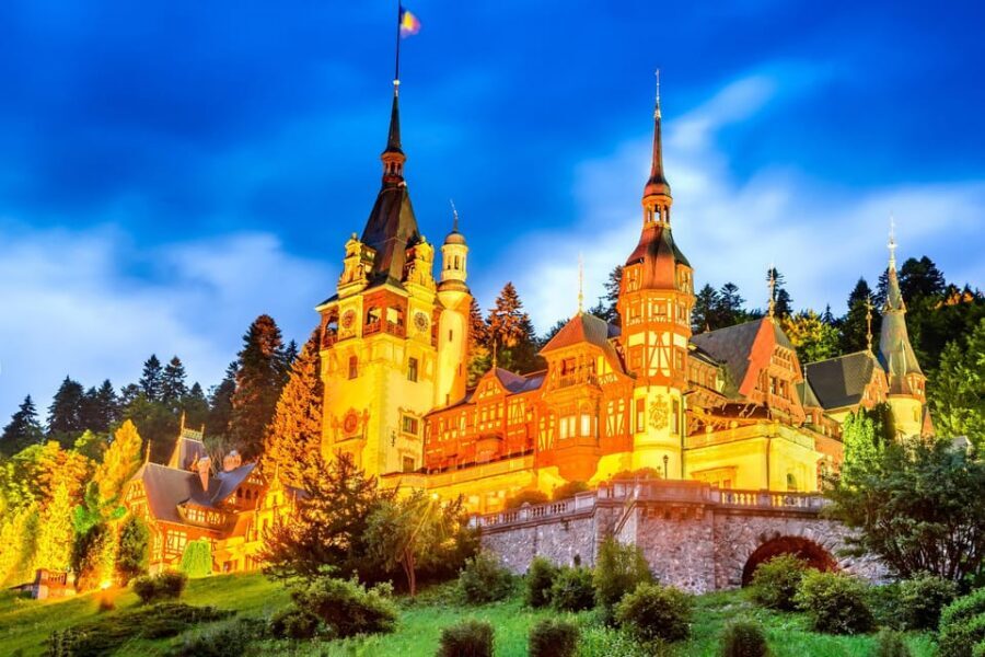 Bucharest : Wednesday, Dracula & Peles 3 Castles Tour 1 Day - Stop in Sinaia: Peles Castle and the Feel of Royal Luxury