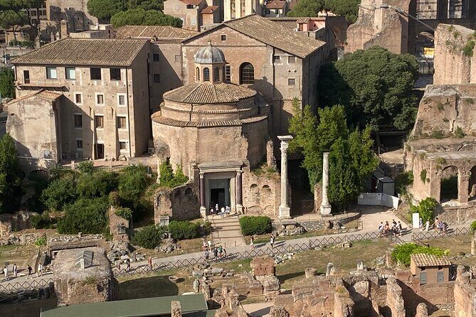 Catacombs, Colosseum, Roman Forum and Palatine Hill Private Tour - Catacombs: a guided trip through subterranean Rome