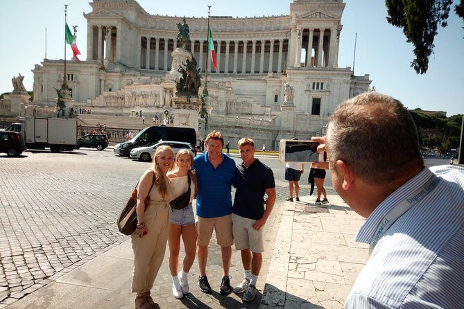Civitavecchia Port Shore Excursion: Rome with Colosseum & Vatican - Vatican Museums and Sistine Chapel: How to See the Best in a Controlled Block