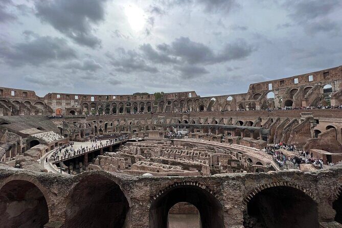 Colosseum Arena with an Audio Guide App - Foro Romano: Following the Thread of Public Roman Life