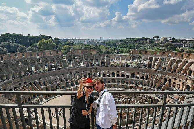 Colosseum Express Group Tour Experience - Roman Forum in 45 minutes: the landmarks that make the ruins make sense