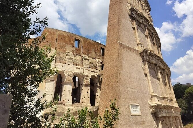 Colosseum Guided Tour in Rome - Roman Forum on Your Own: 30 Minutes That Count