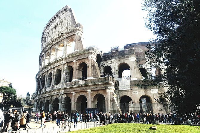 Colosseum guided tour with visit to the arena - Guides, Q&A Style, and Why the Stories Stick