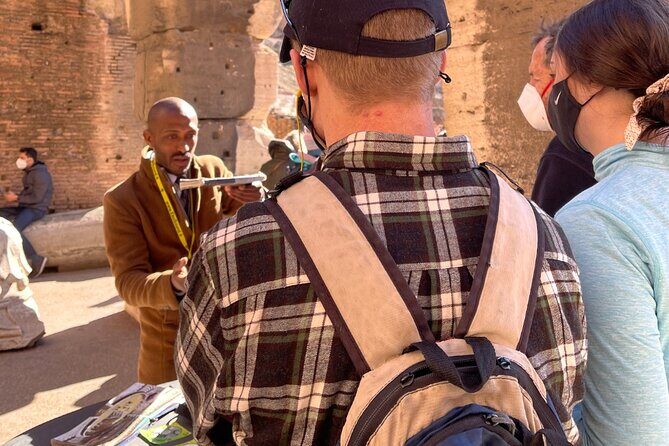 Colosseum, Palatine Hill and Roman Forum Guided Group Tour - Guides, Headphones, and the Pace: The Real Comfort Factor