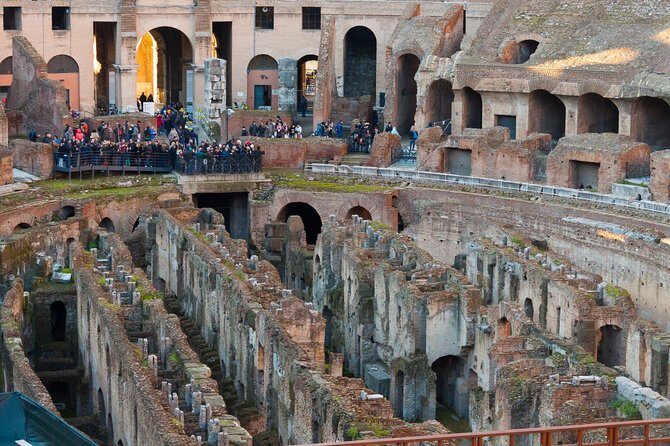 Colosseum, Palatine Hill and Roman Forum Guided Tour - Entering the right way: meeting at the Arch of Constantine