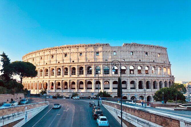 Colosseum Underground Tour and Access to Forum and Palatine Hill - Gladiator viewpoint photos: a small moment with big payoff