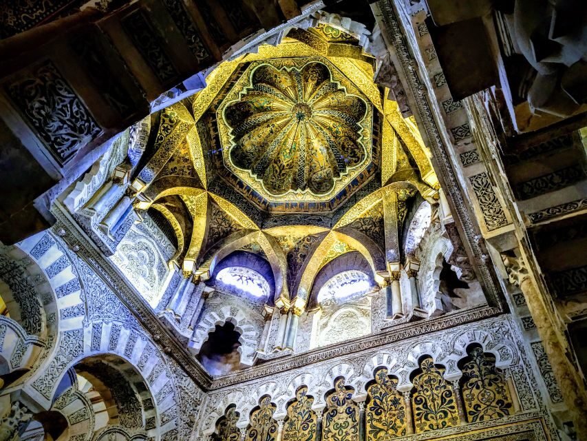 Córdoba Mosque, Jewish Quarter and Alcázar 3-Hour Tour - Inside the Mosque-Cathedral: focus points for a fast-but-meaningful visit