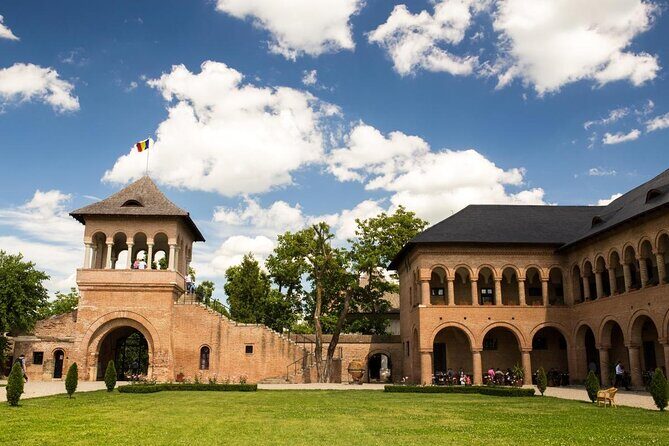 Dracula's Tomb and Mogosoaia Palace, Private Tour from Bucharest - Key points to know before you go