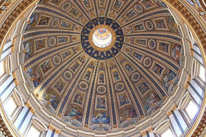 Entire Vatican Tour Experience Treasure of the Sistine Chapel - Making the most of St. Peter’s Square after the tour