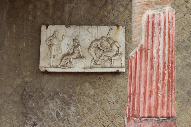 Excavations of Herculaneum. Tour guide and skip-the-line ticket - Why Herculaneum feels different than Pompeii