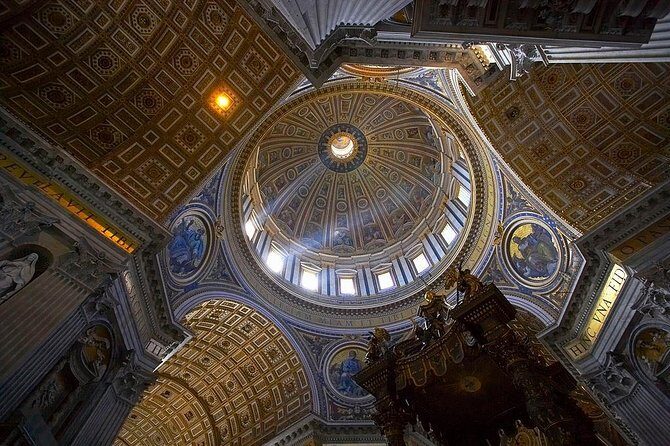 Exclusive Vatican Museum and Sistine Chapel Group Tour - Getting to the meeting point and keeping the day moving