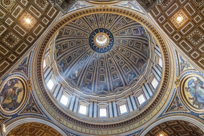 Exclusive Vatican Museum and Sistine Chapel Group Tour - Raphael Rooms and the Sistine Chapel: what to look for first