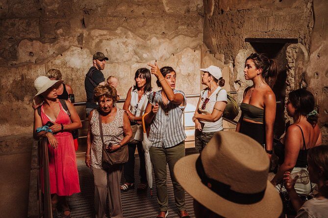 Explore Pompeii with an Archaeologist - Quick hits before you go
