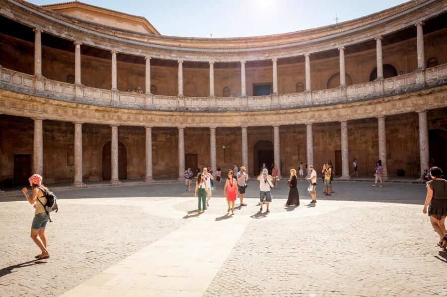 Fast-Track Alhambra & Nasrid Palaces Guided Tour - Pacing in a 3-Hour Tour: What Feels Good vs. What Might Frustrate You