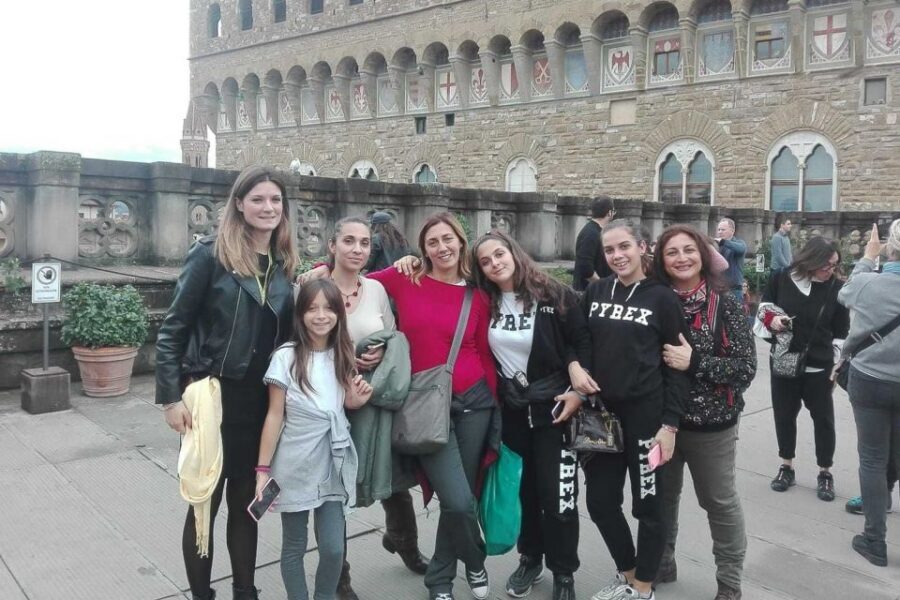 Florence: Private Uffizi Gallery Discovery Tour with Ticket - The Tour Rhythm: Beating Crowds Without Feeling Rushed