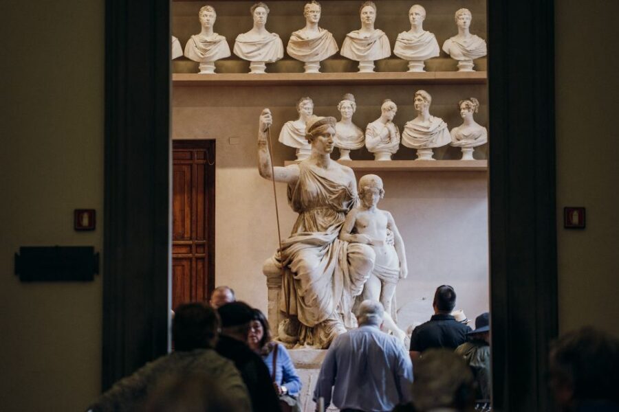 Florence: Skip-the-Line Uffizi, Accademia & Guided City Tour - Piazza della Signoria: sculpture, politics, and street energy