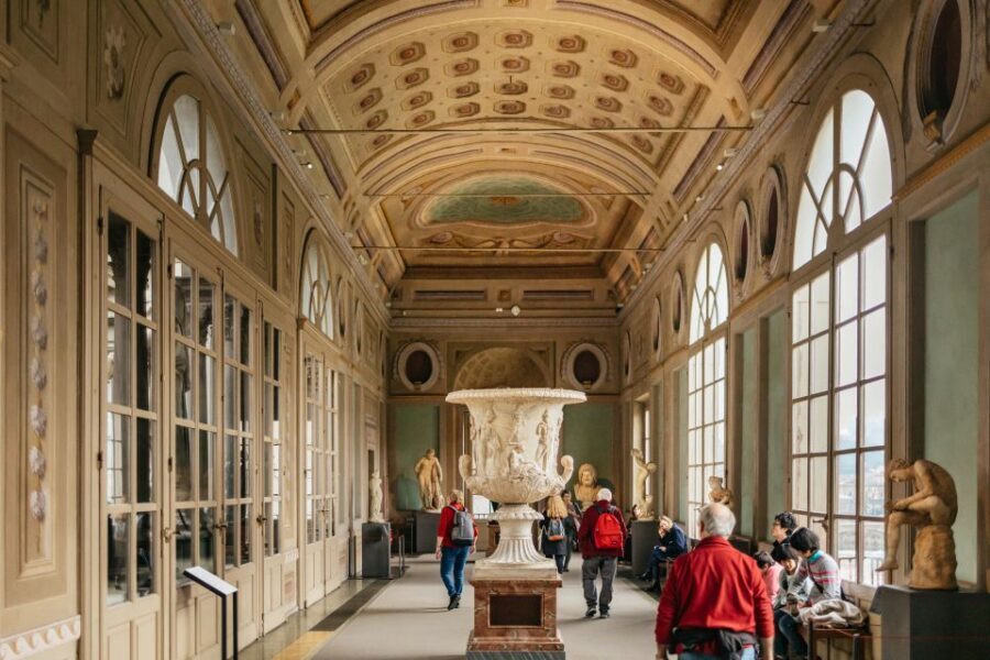 Florence: Skip-the-Line Uffizi Small Group Tour - Meeting-end locations: you may finish near Via de’ Martelli or around Uffizi