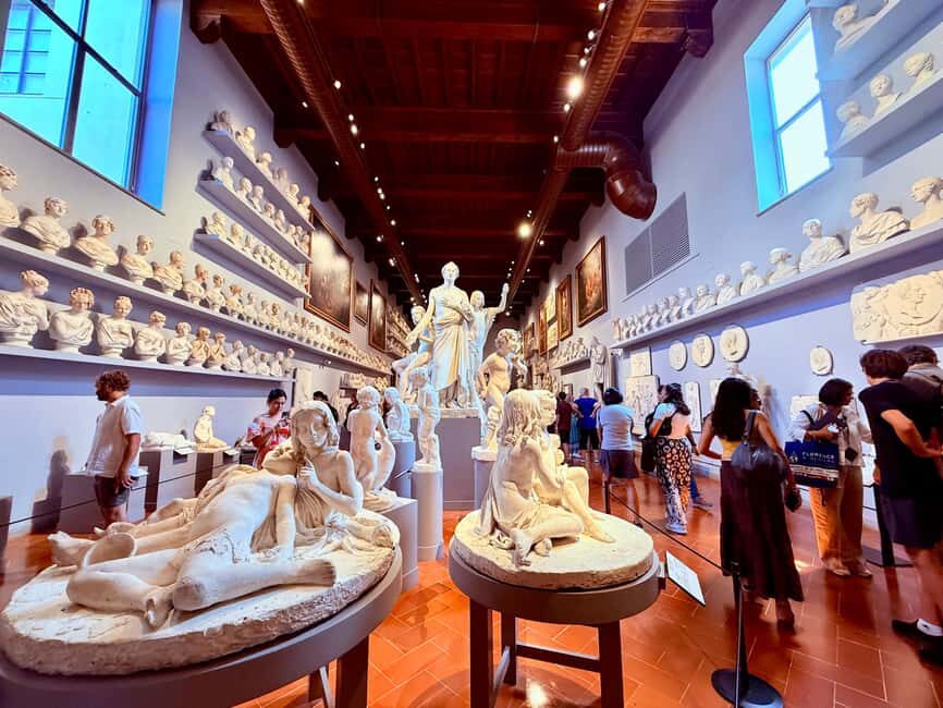 Florence: Uffizi & Accademia Small Group Walking Tour - Key things that make this tour worth your time