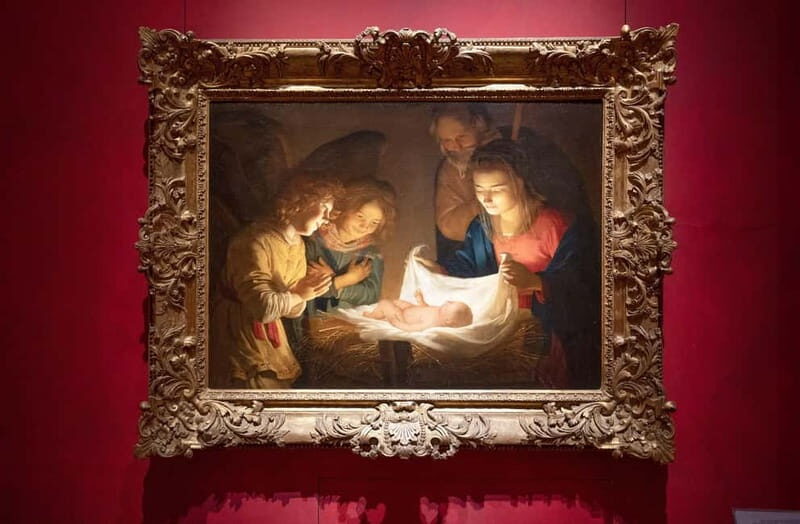 Florence: Uffizi Gallery Entry Ticket - Michelangelo’s wood-based painting: a rare detail that makes you look harder
