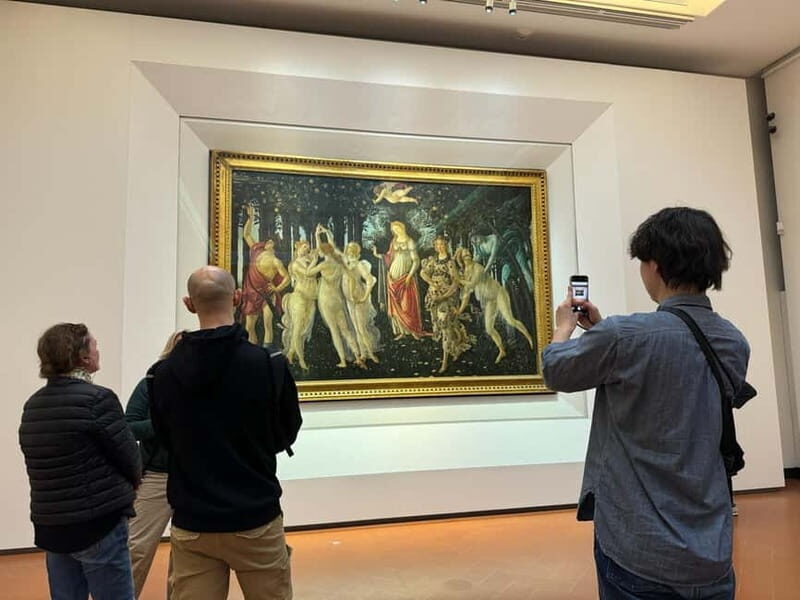 Florence: Uffizi Gallery Fast-Track Ticket - Is a live guide included? Plan for self-guided, with host help at the start