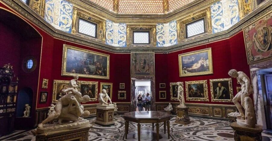 Florence: Uffizi Gallery Small Group with Entrance Tickets - Botticelli, Leonardo, and Michelangelo: what you’ll focus on