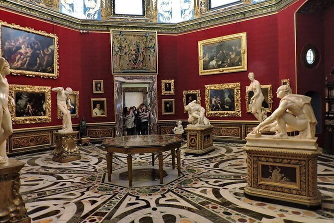 Florence walking guided tour with Uffizi & Accademia - Accademia Gallery: David plus 90 minutes to look like an art detective